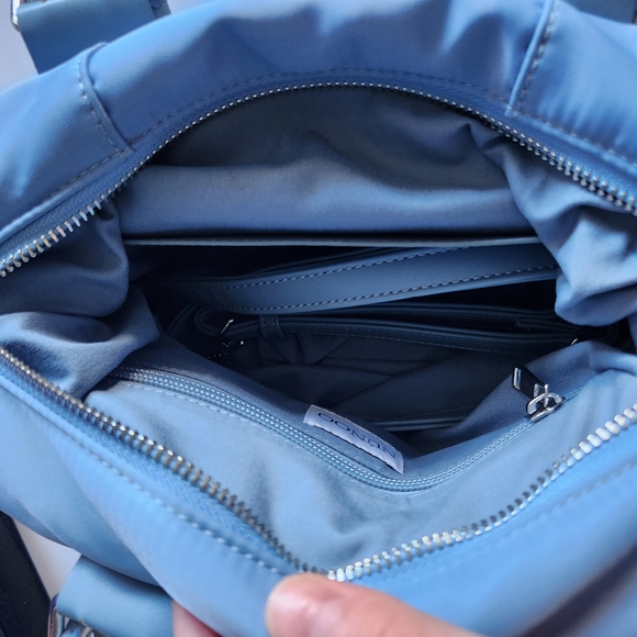 Nunoo Shoulder Bag - Picture 4 of 4